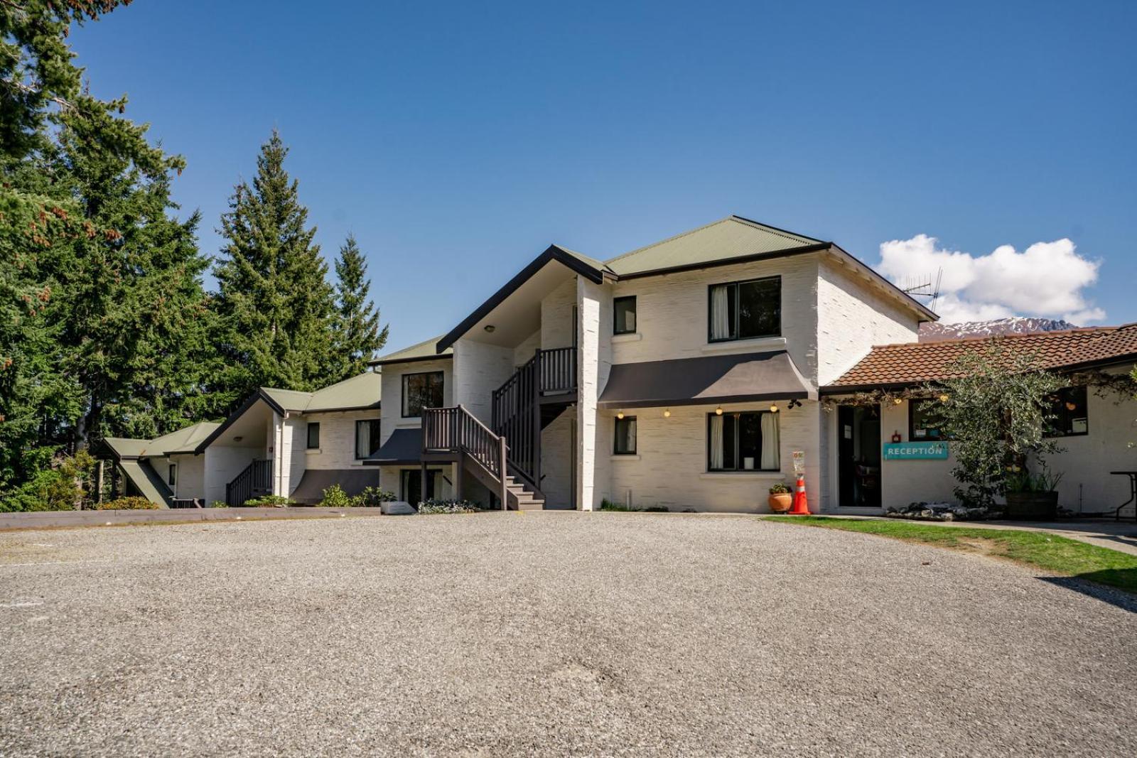 Ride Base Wanaka Apartments Luaran gambar