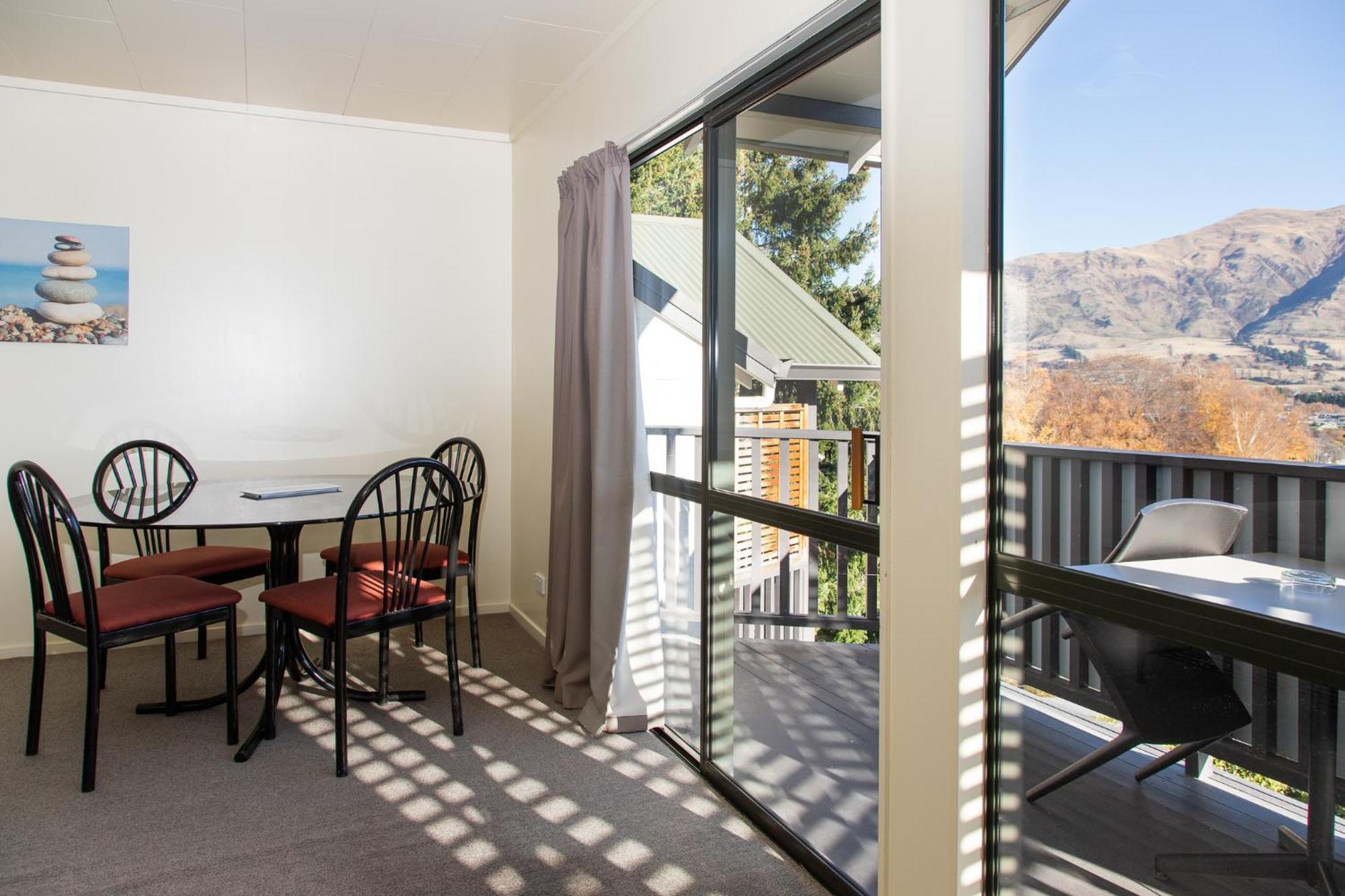 Ride Base Wanaka Apartments Luaran gambar